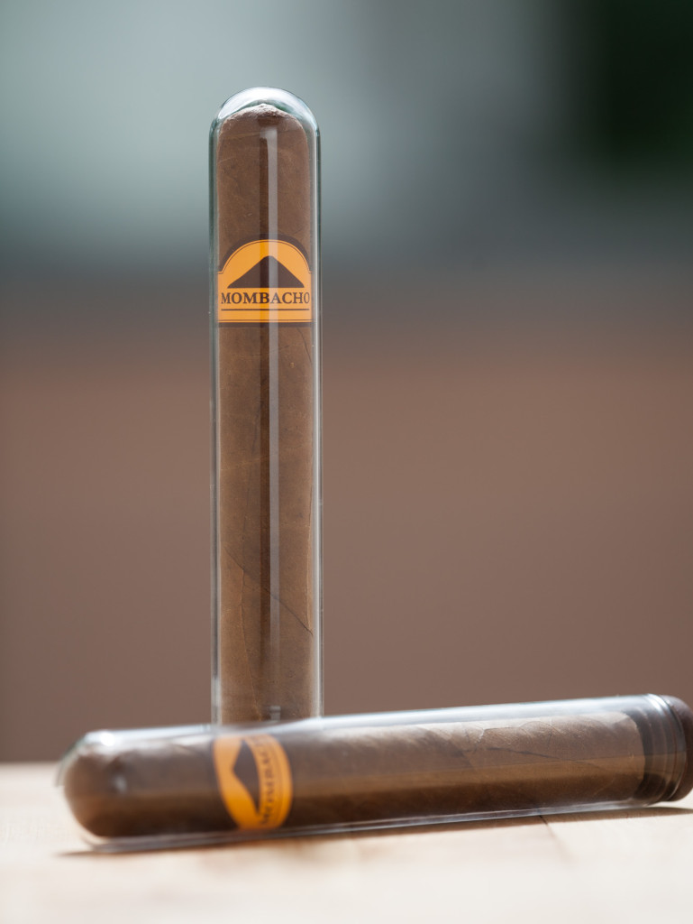 Fathers-Day-Gotstyle-Giveaway-Mombacho-Cigar