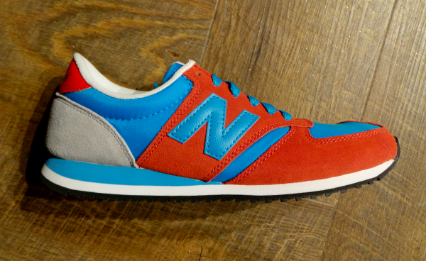 New-Balance-420-Classics-Blue-and-Red